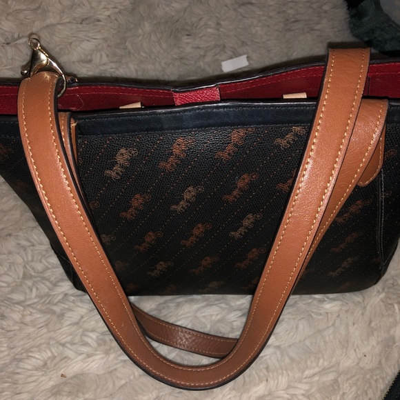 Coach horse and carriage limited edition tote and keychain bundle - Picture 6 of 6